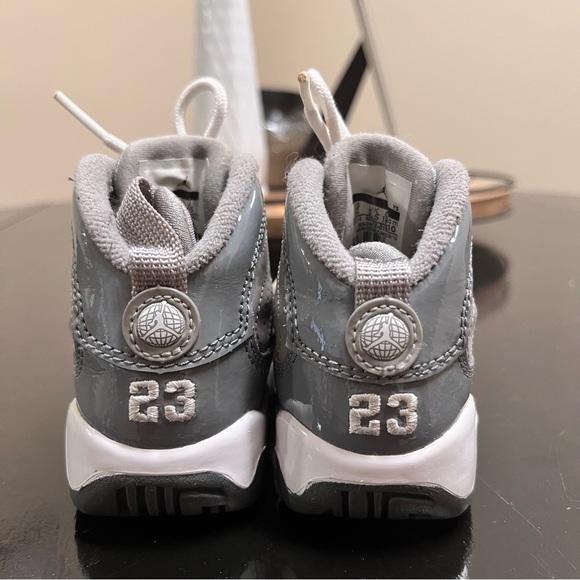 Jordan 9 Cool Grey 4C - Picture 5 of 6